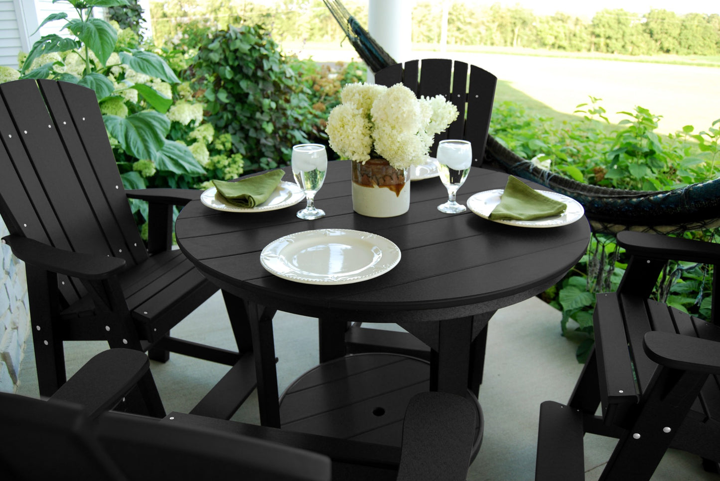 Patio counter set in black
