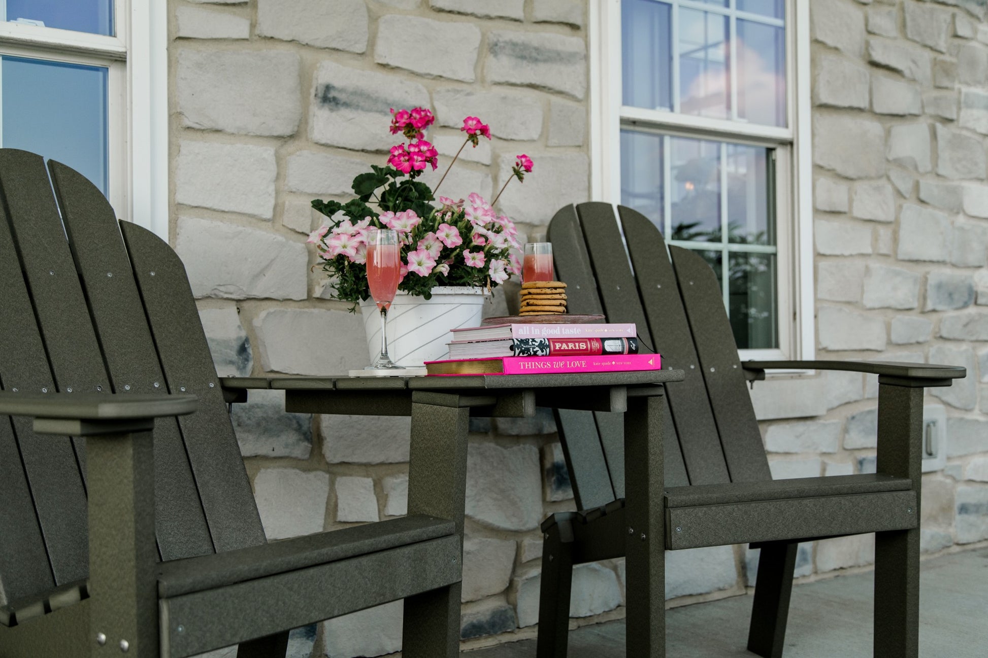 deck chair set with books